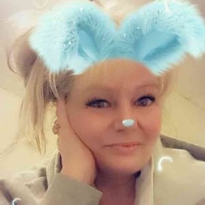 Meet your Posher, Diana ellis